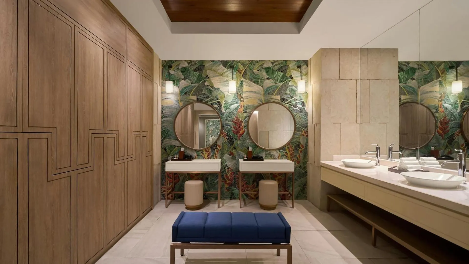 Renaissance Hoi An Resort & Spa 5*,